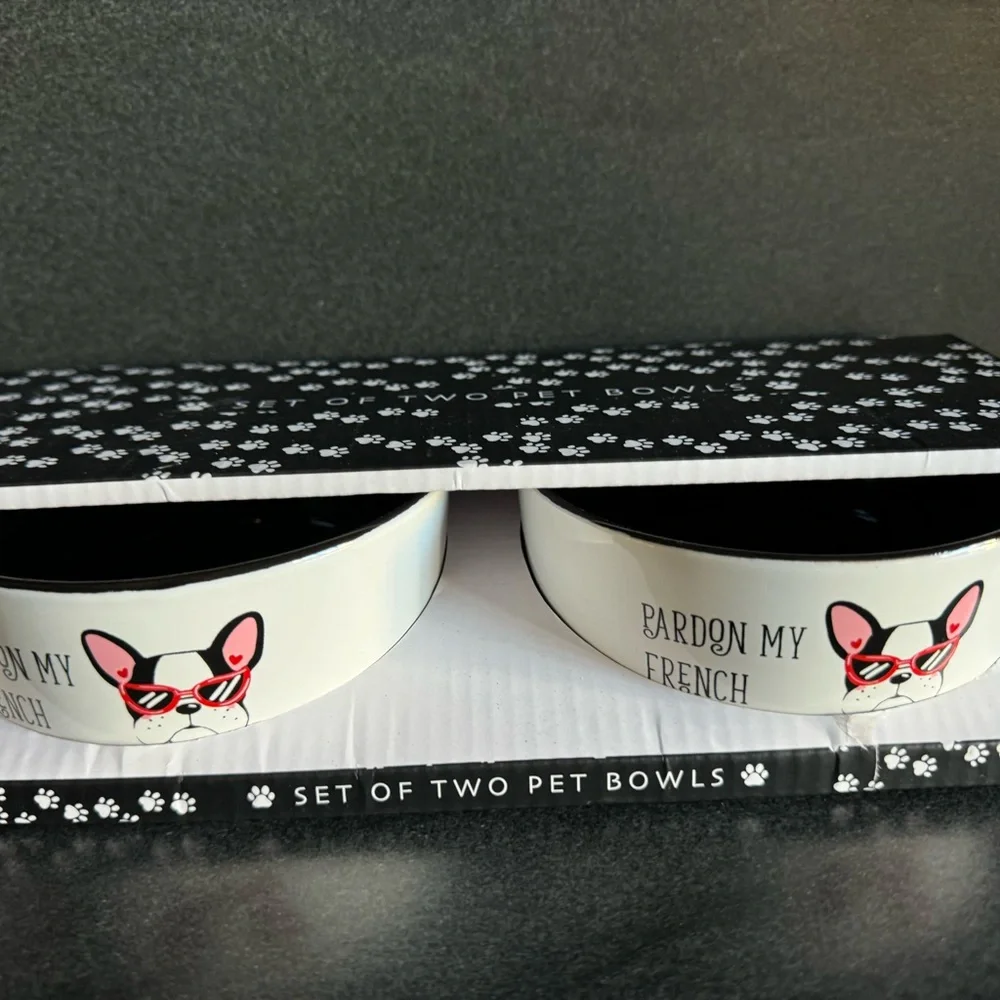 New In Box Pardon My French Set of 2 Ceramic Dog Bowls
